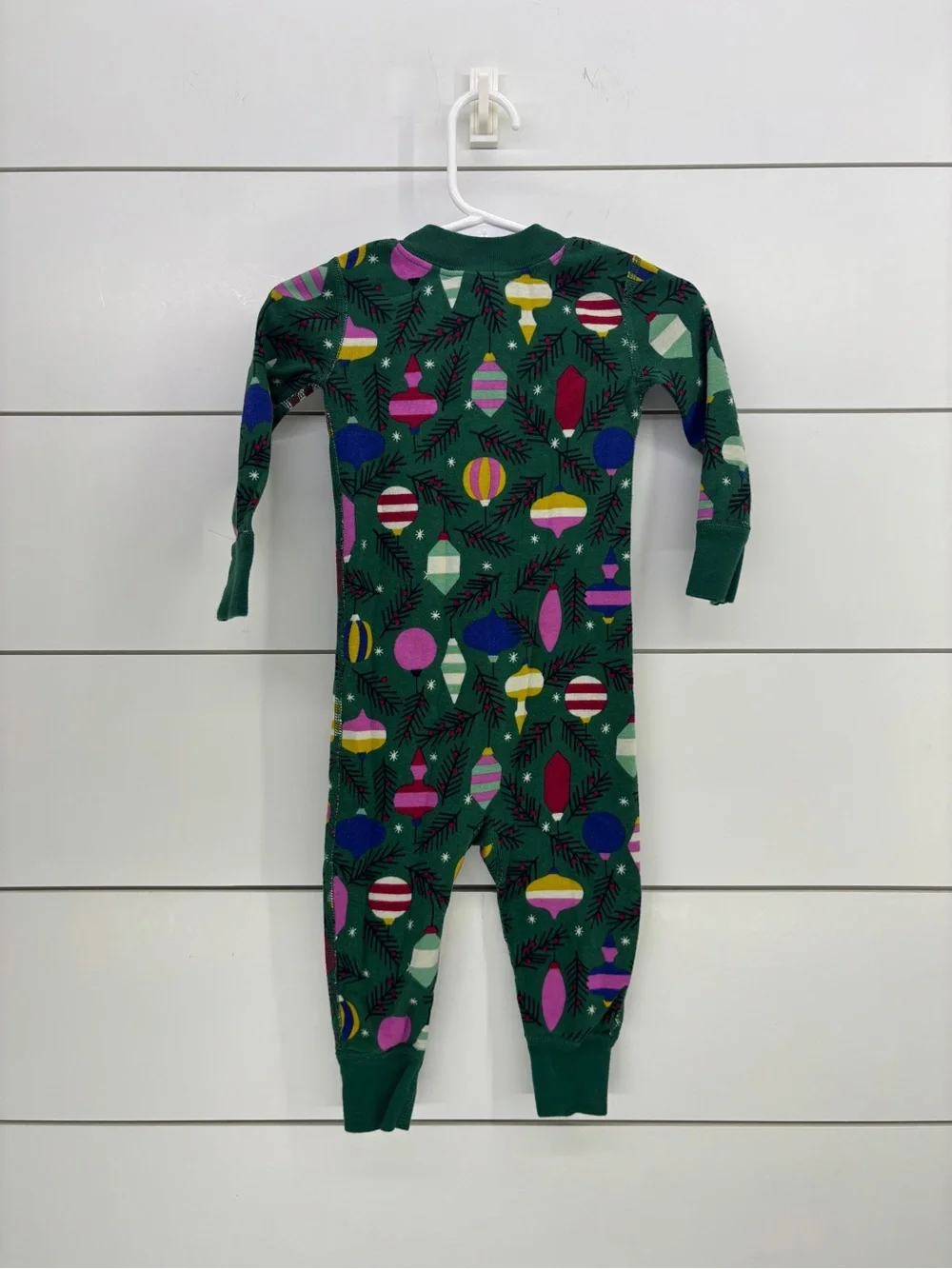 Hanna Andersson Green Ornament pajamas